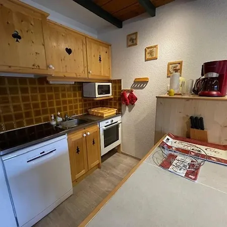 T2 Sud Avec Balcon, 4 Couchages, Lave-vaisselle - - Fr-1-804-28 Apartment Barcelonnette